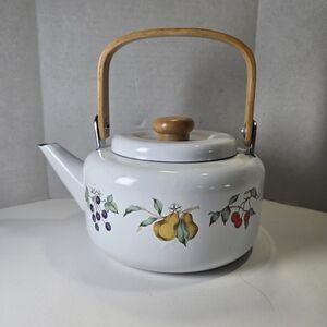 Vtg Tabletops Unlimited DULCIE Enamel Tea Kettle Fruit Pattern Wood Handle 2.3qt